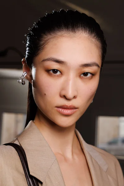 Look 18